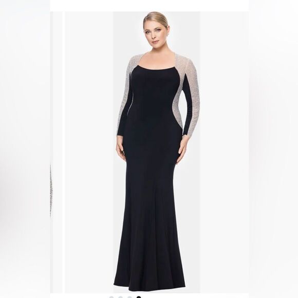 Xscape
Plus Size Short Sleeve Crew Neck Beaded Gown NWT Size 22W - Picture 1 of 7